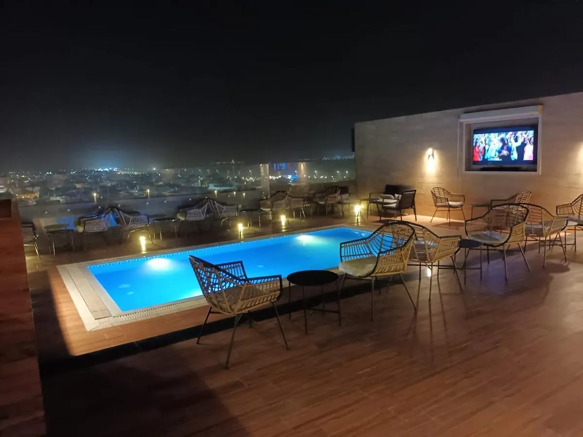 Naviti Warwick Dammam Hotel