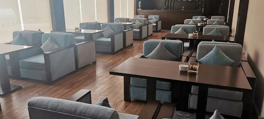 Naviti Warwick Dammam Hotel